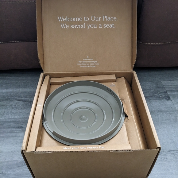 Our Place Perfect Pot 5.5 qt - Picture 2 of 8